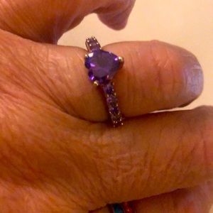 Sterling silver 925STSPlatnum & Amethyst heart shaped five stones each sides